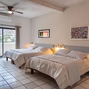 Bed & Breakfast Casa Dei Girasoli, Cabo San Lucas